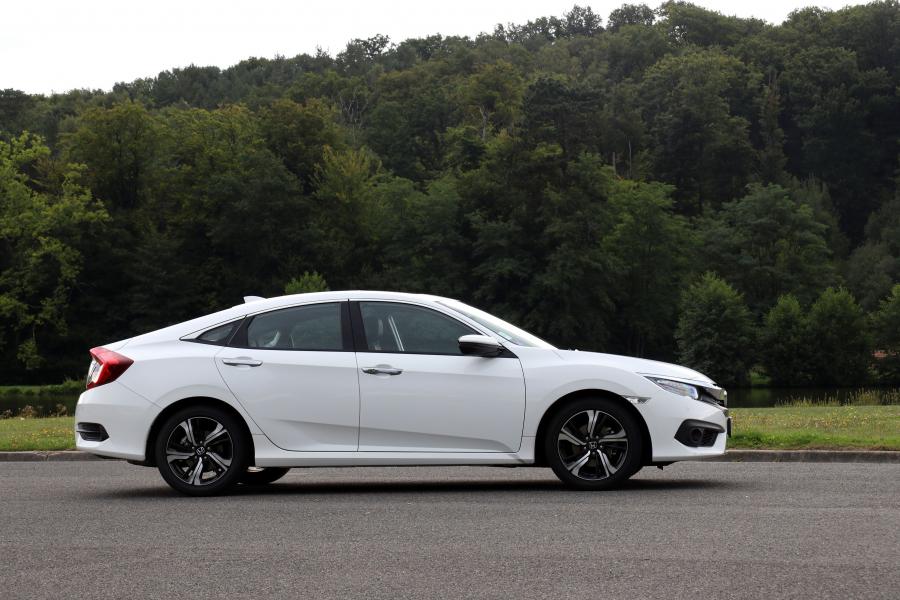  Honda Civic Sedan (FC1) 2016 года  (WW) (фото 33 из 40)